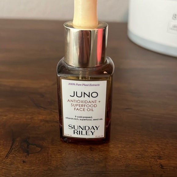 Juno face oil - Picture 1 of 3